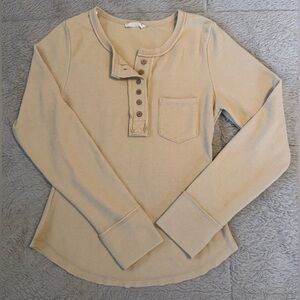 New In (Boutique) NWOT Soft Beige Waffle Knit Long Sleeve Button Down Henley Top